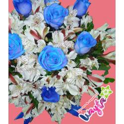 Arreglo de Rosas Azules con Astromelias